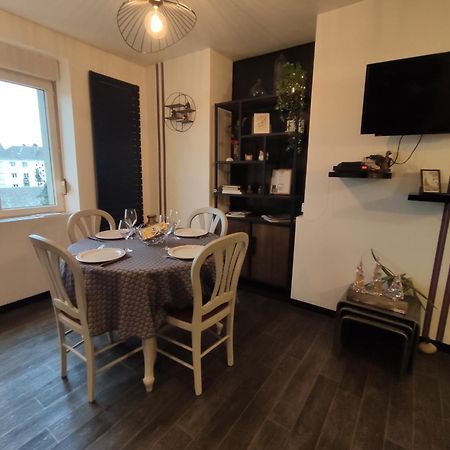 Appartement Cosy Centre-Ville Wifi Parking Charleville-Mezieres Luaran gambar
