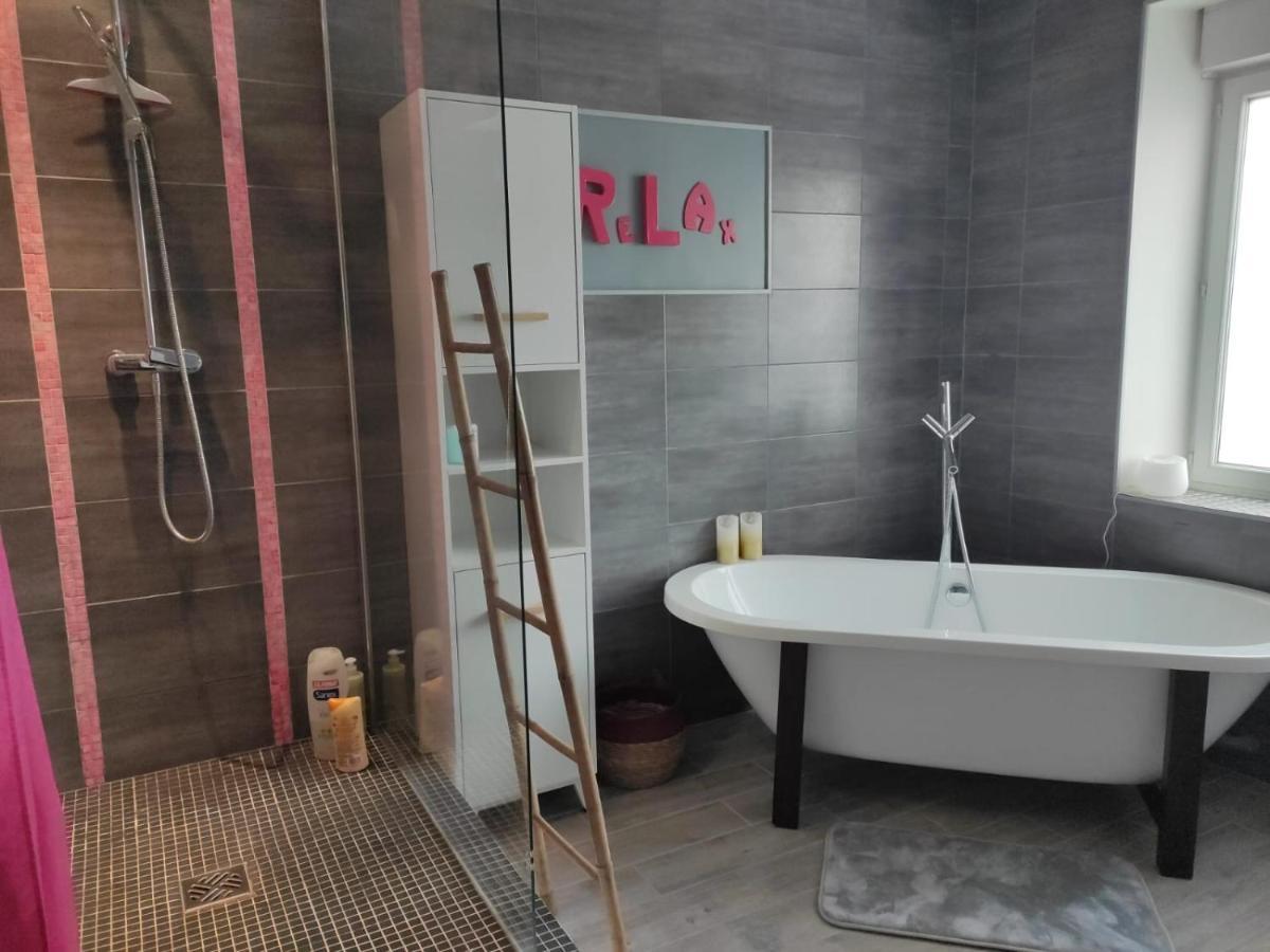 Appartement Cosy Centre-Ville Wifi Parking Charleville-Mezieres Luaran gambar