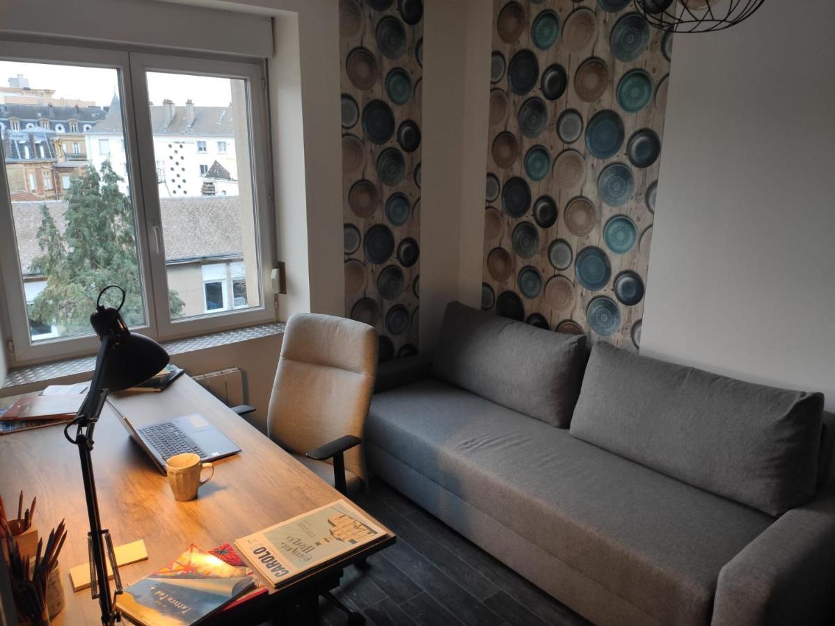 Appartement Cosy Centre-Ville Wifi Parking Charleville-Mezieres Luaran gambar