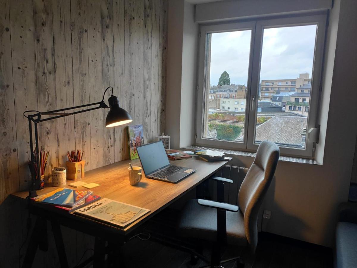 Appartement Cosy Centre-Ville Wifi Parking Charleville-Mezieres Luaran gambar